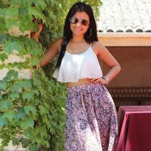 Meet your Posher, Carolina